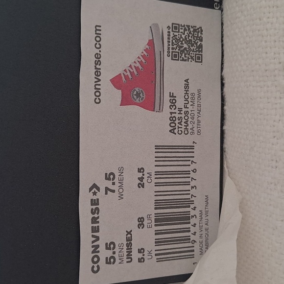 Sneakers - Picture 2 of 5